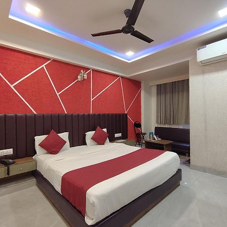 Hotel Avadh Palace, Subhash Bridge, Rto Circle, Ahmedabad Exterior photo